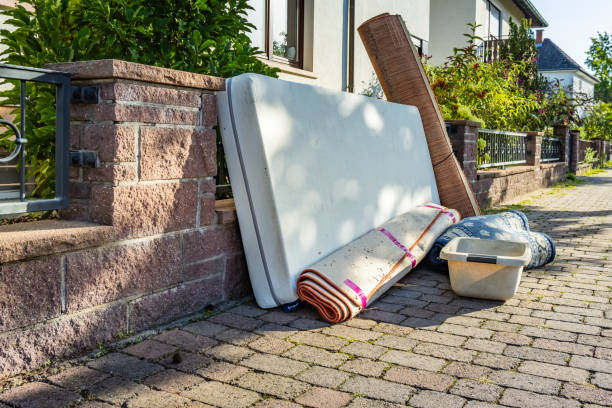 Best Garage Cleanout  in Crosspointe, VA